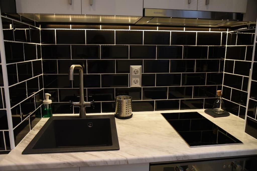 Syntagma Square, 30Sqm Nikis Luxurious Studio Афины Экстерьер фото