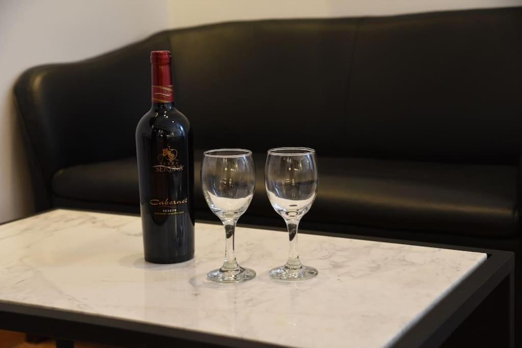 Syntagma Square, 30Sqm Nikis Luxurious Studio Афины Экстерьер фото